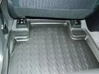 Резиновый коврик с защитными бортами CARBOX купить